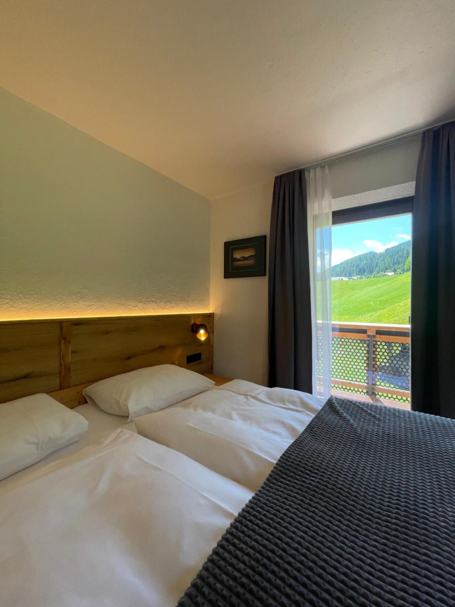 Guesthouse Rungg Badia (South Tyrol) Exterior photo